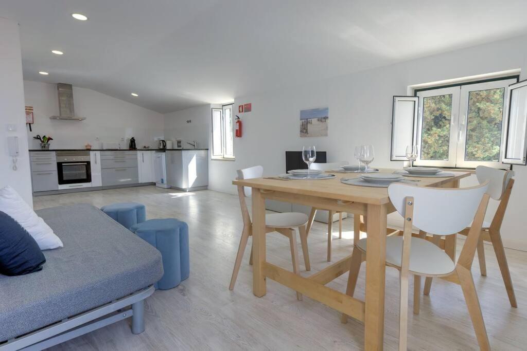 Sesimbra Loft Apartment Bagian luar foto